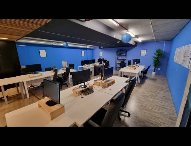 320M² OFFICE FOR SALE IN WOODSTOCK